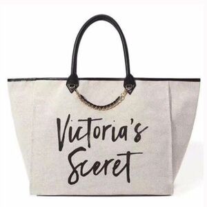 NWT Canvas Victoria Secret Tote overnight beach bag with gold chain